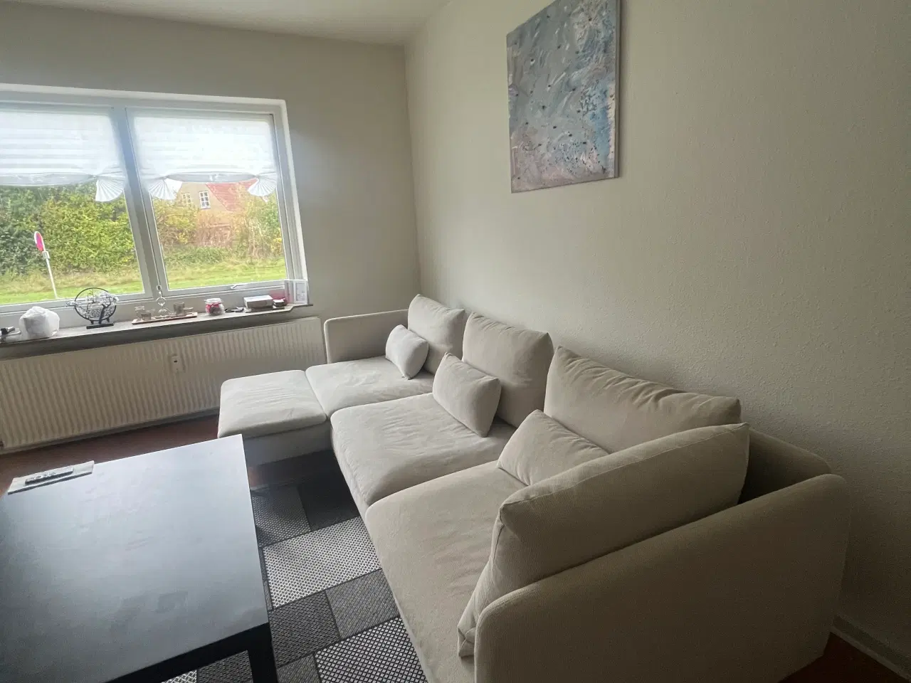 Billede 3 - Sofa (Stue), bord, tæppe selges