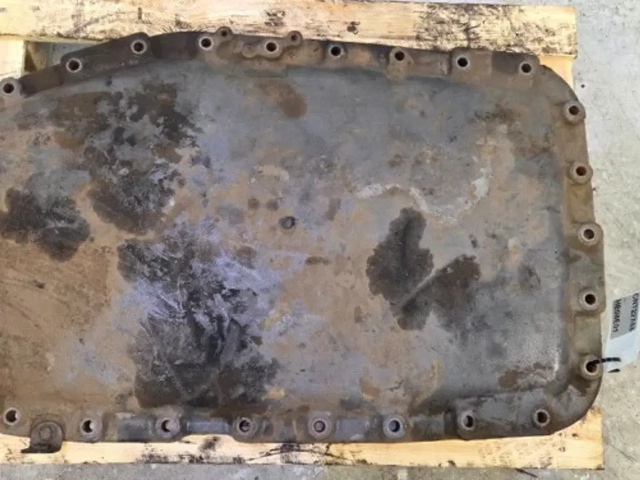 Billede 7 - Valtra S394    Dæksel   916101050060