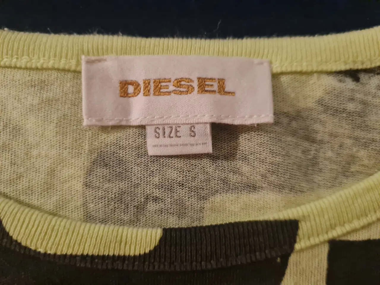 Billede 6 - T-shirt str S Diesel neon gul