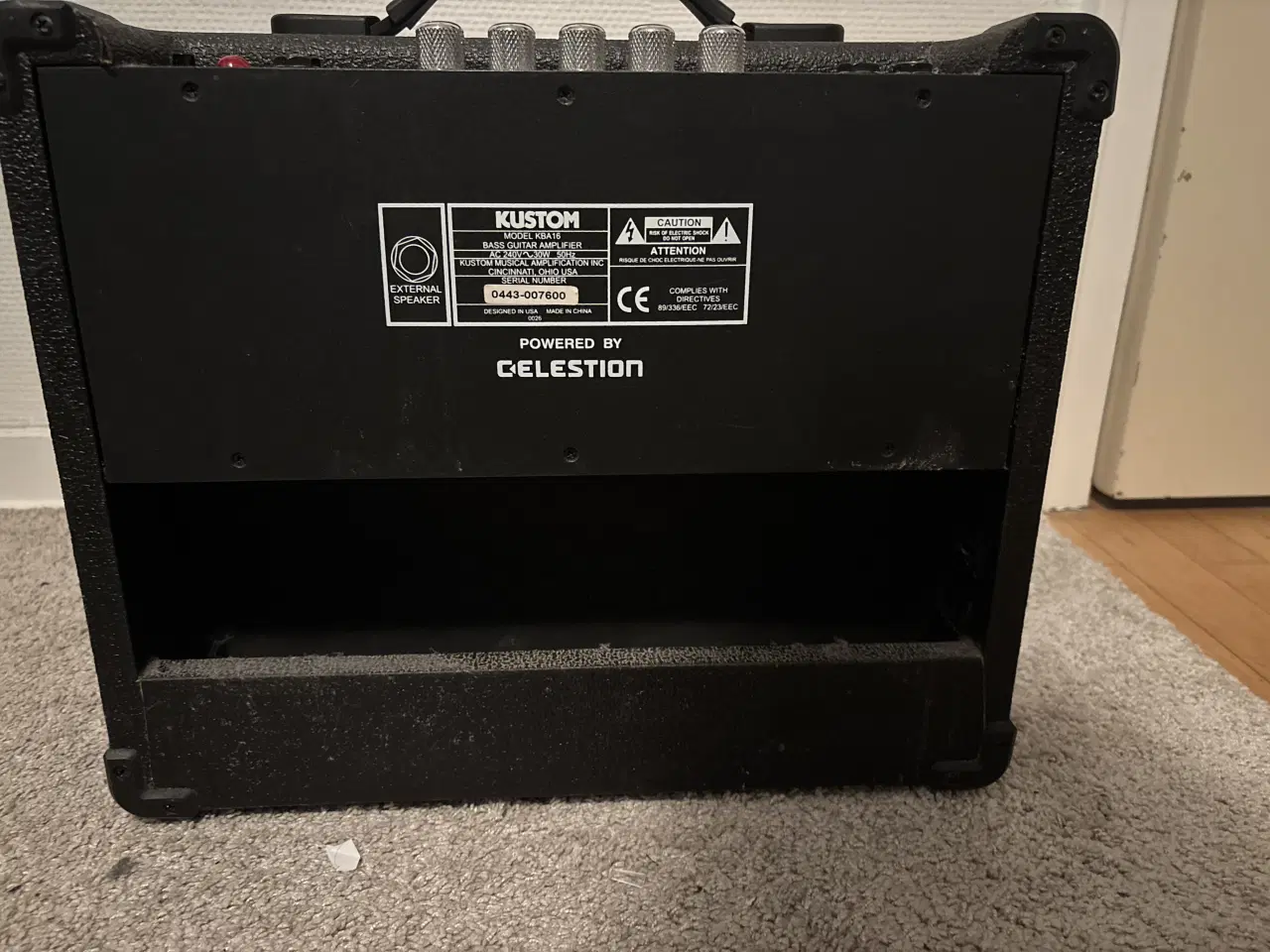 Billede 3 - Kustom guitar forstræker med kabel og whammy bar