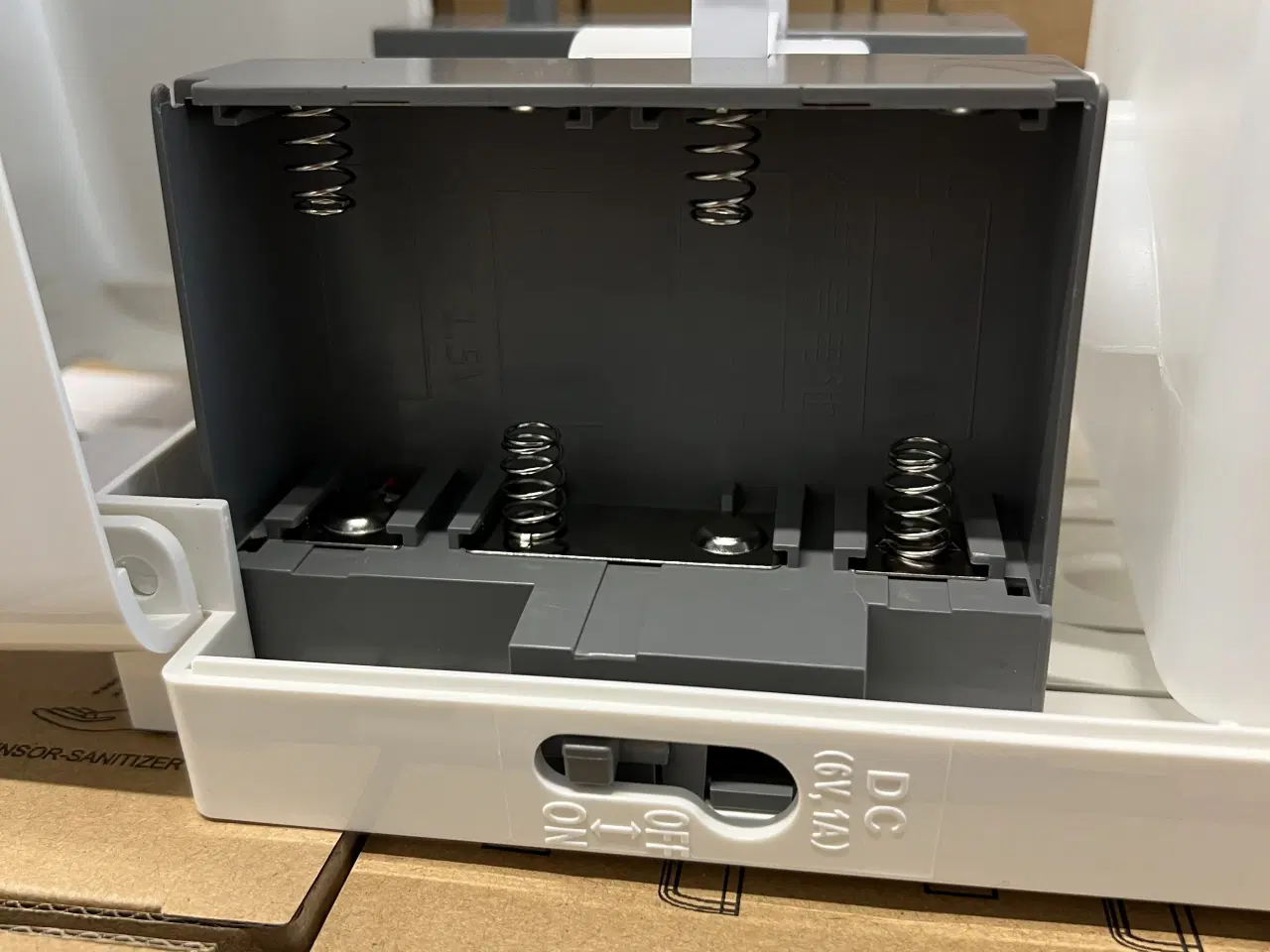 Billede 3 - sæbe / gel / håndsprit dispenser med sensor