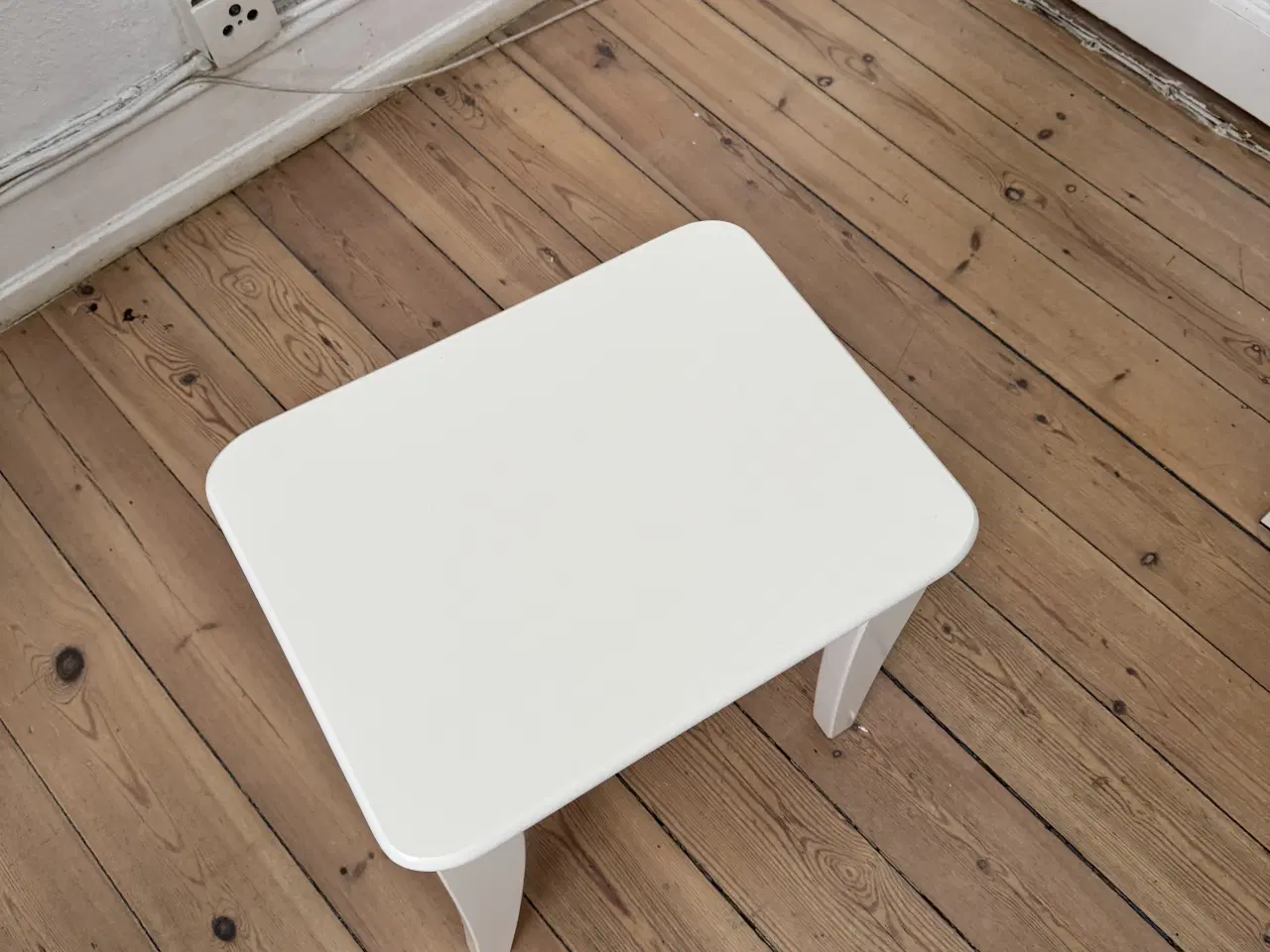 Billede 3 - Ikea ROSENTORP Taburet, hvid