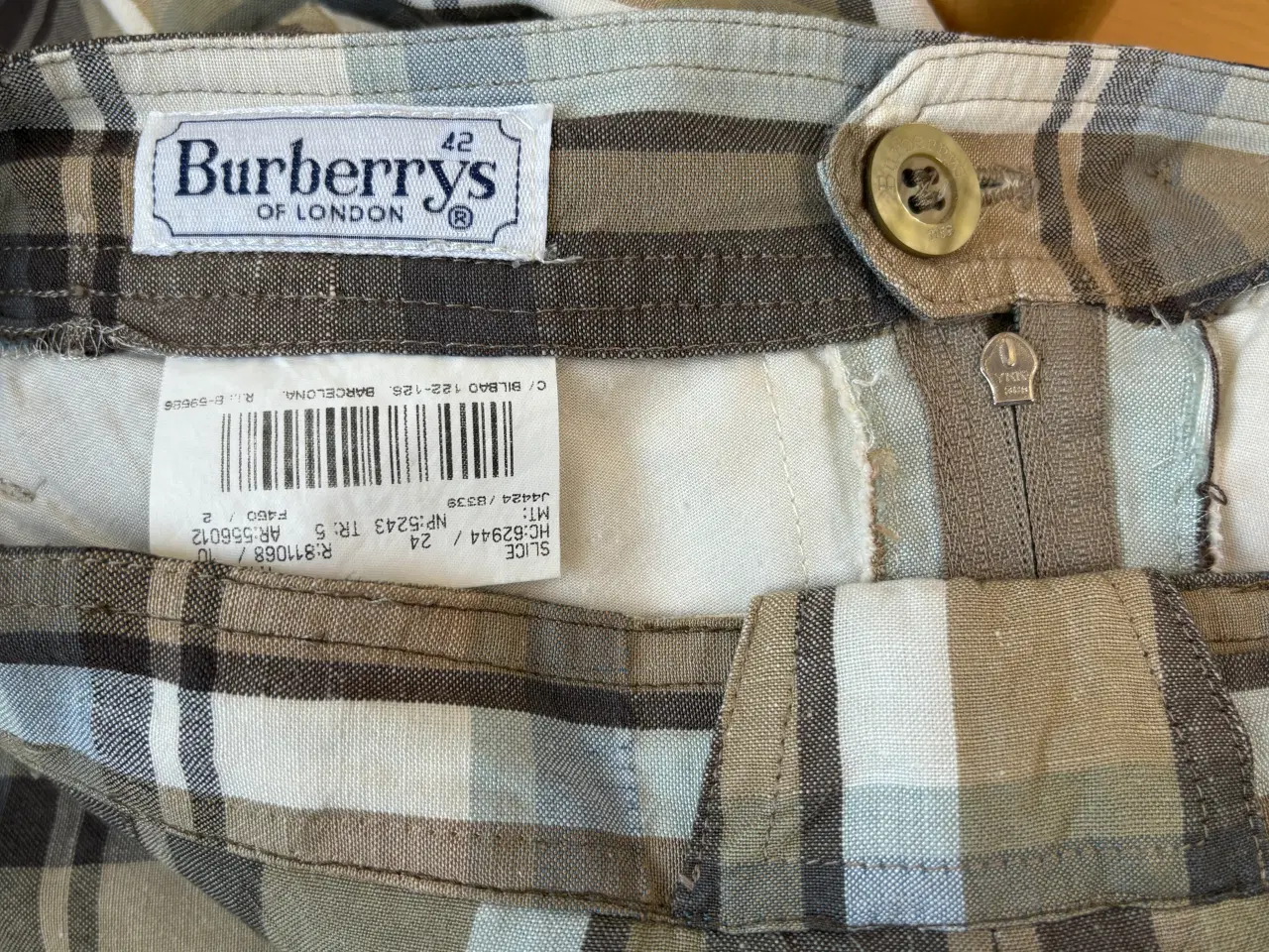 Billede 5 - Burberry, shorts, str 42 (små i str)