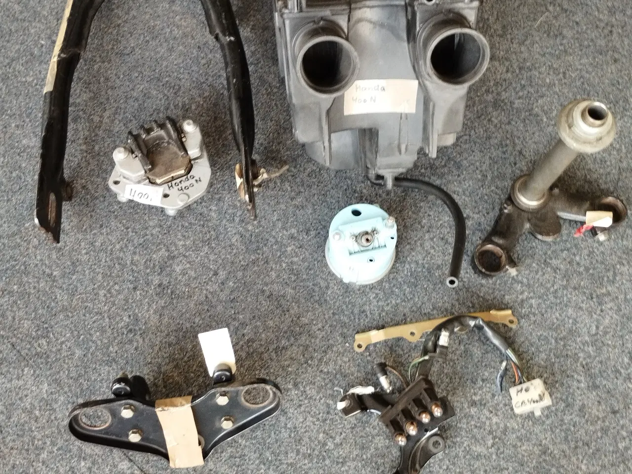Billede 3 - Reservedele til Honda CB 400 ( se %)