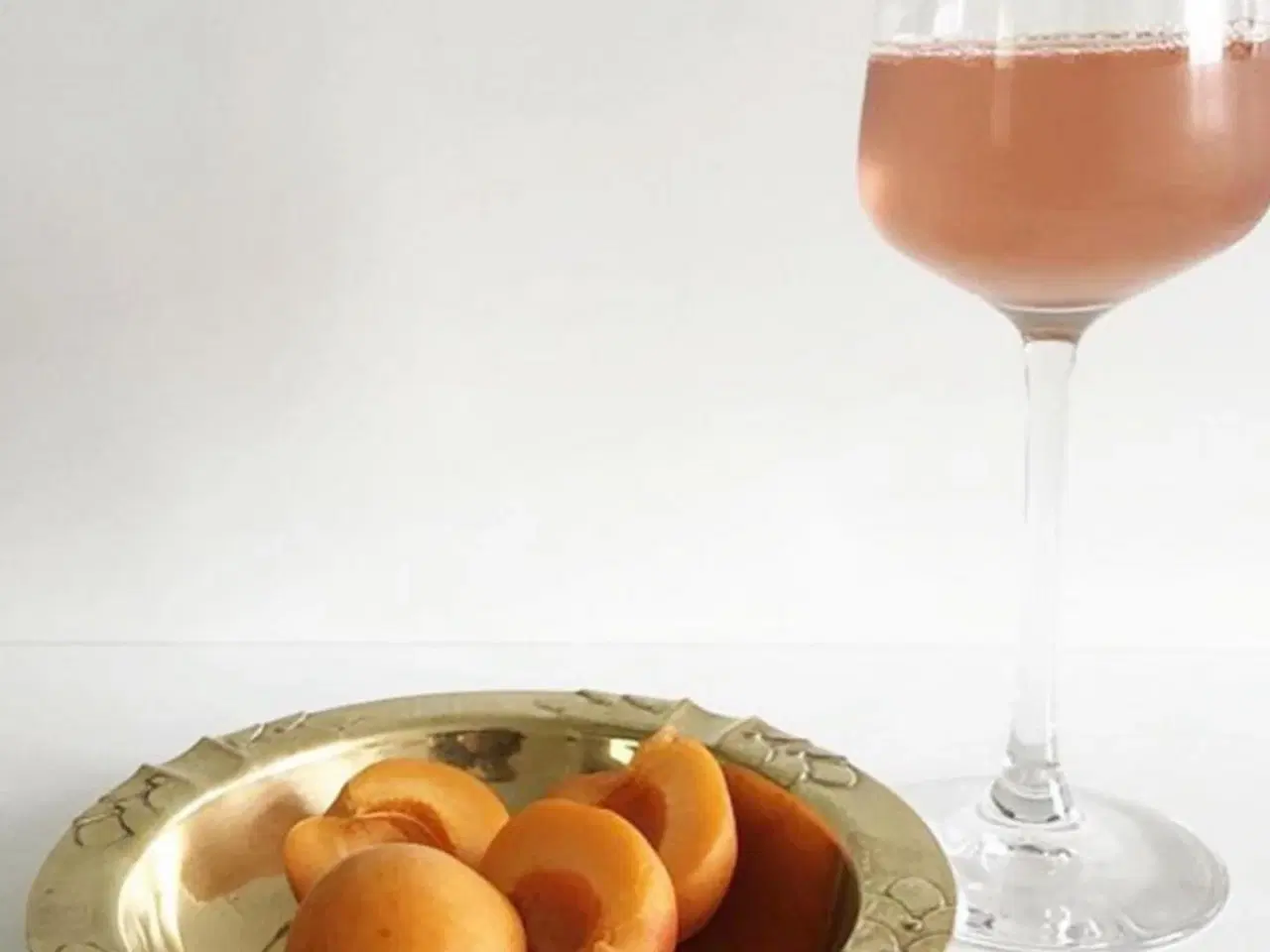 Billede 1 - Messingskål m dekorativ kant