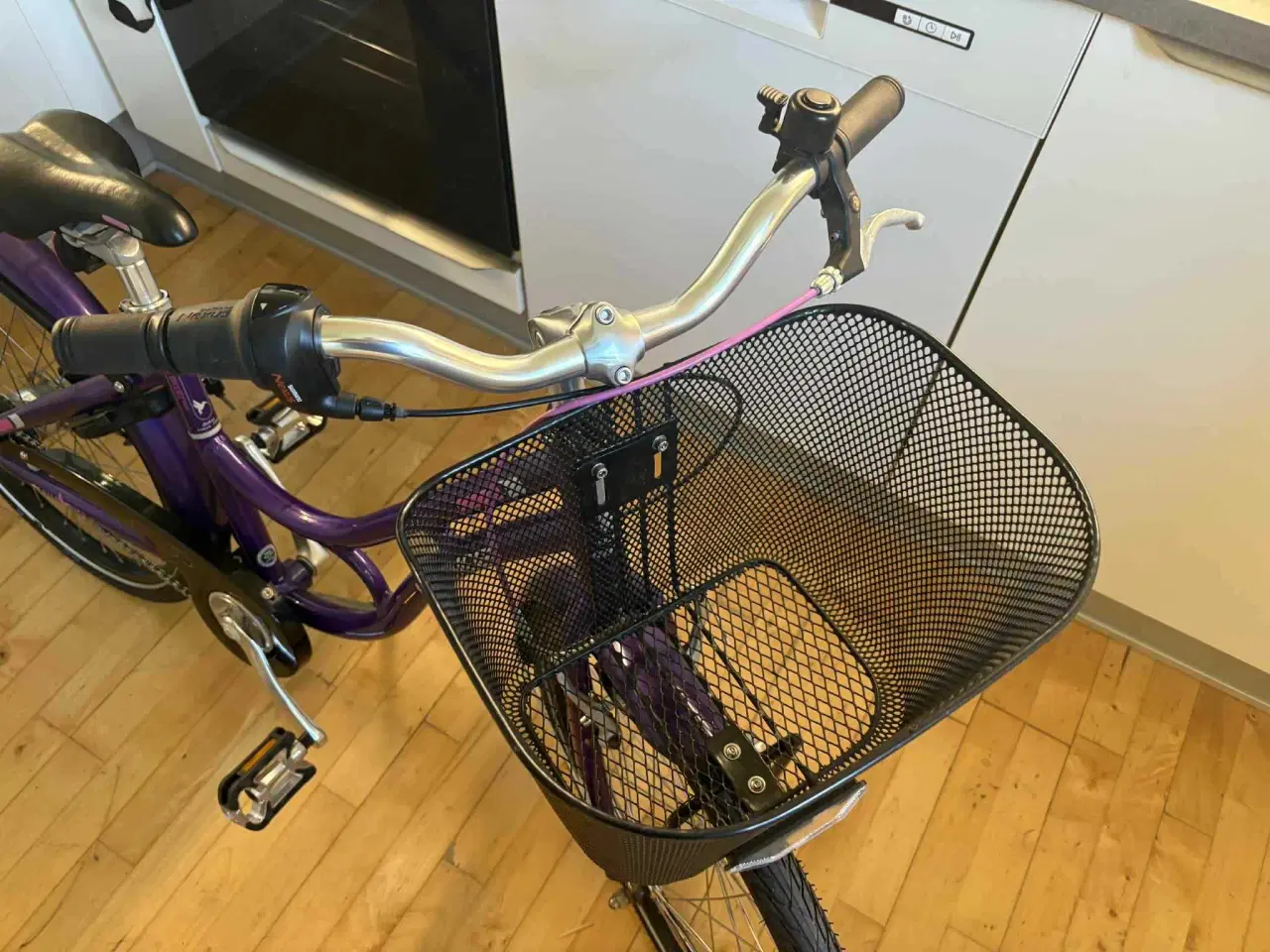 Billede 2 - Rigtig velholdt Kildemos pigecykel sælges. Passer 