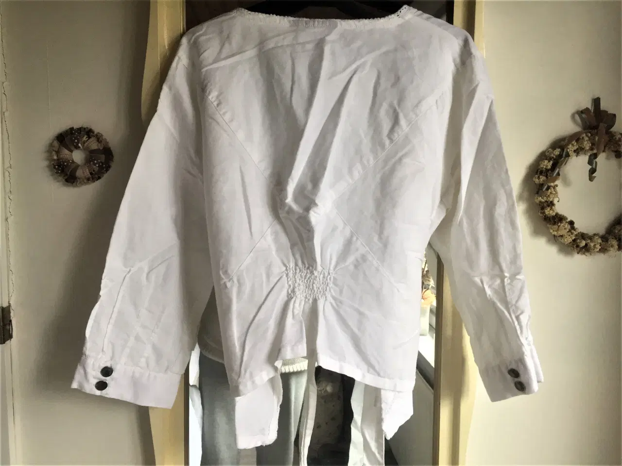 Billede 1 - Super flot bluse eller jakke, helt ny