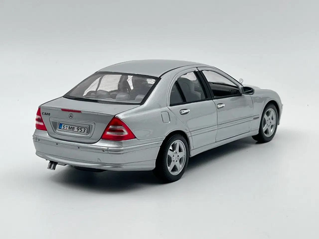 Billede 4 - 2000 Mercedes C320 w203 1:18  Type W203 