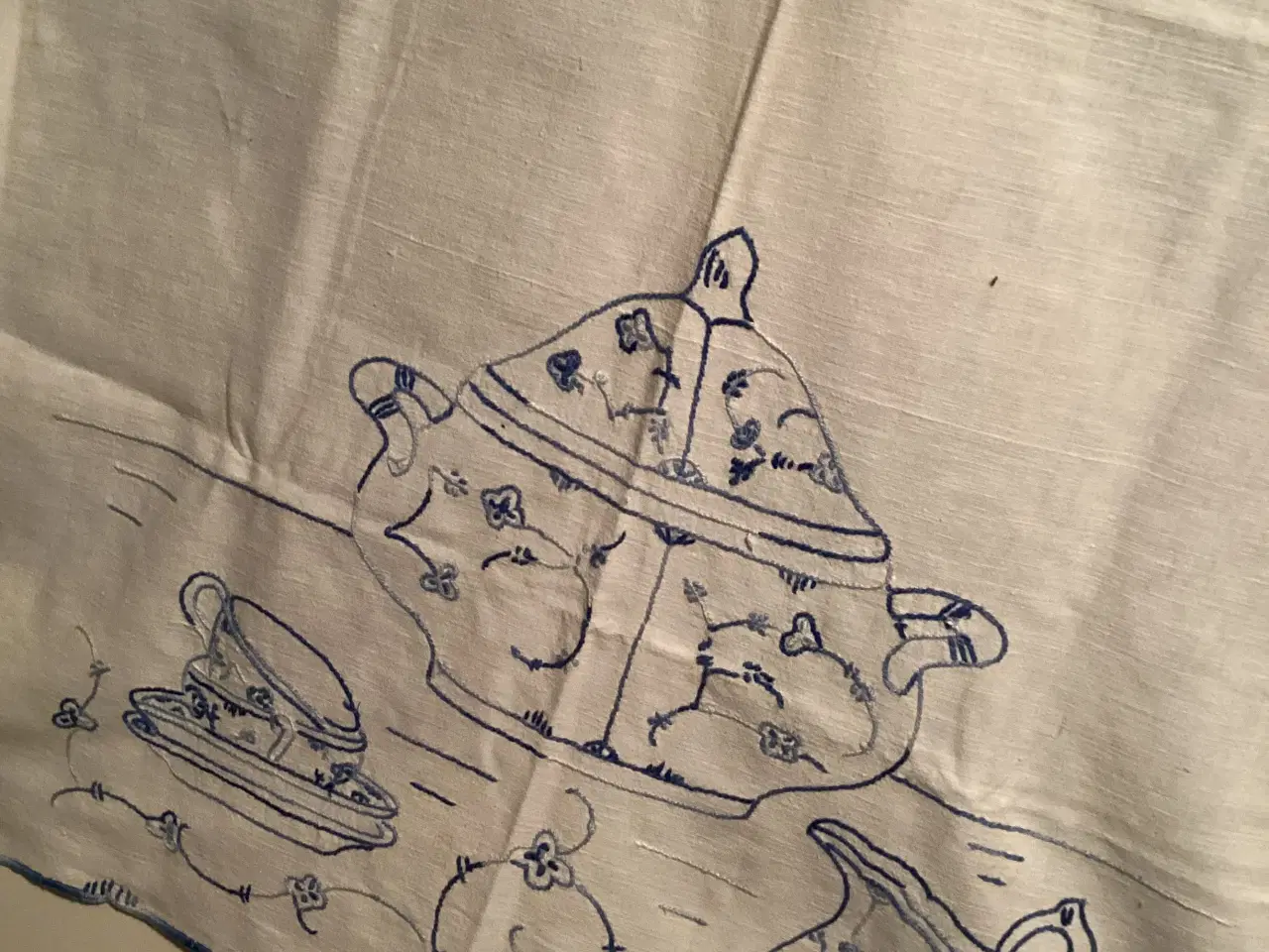 Billede 1 - Forhæng/stof med RC inspireret motiv