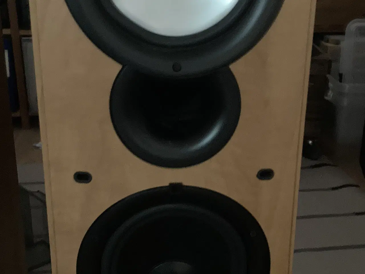 Billede 1 - KEF Q 65.2 gulvhøjttaler-bud modtages