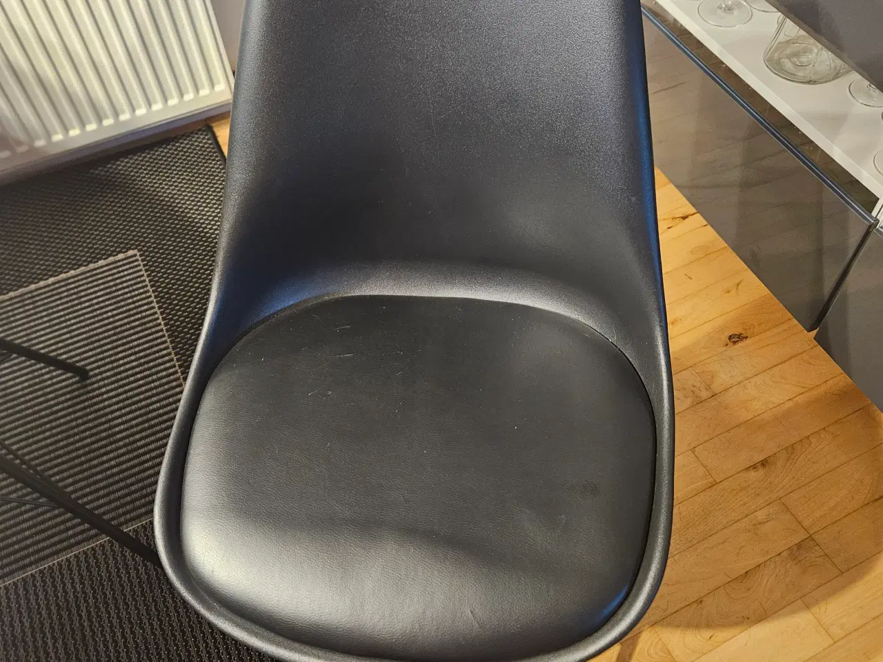 Billede 3 - Spisebord med stole