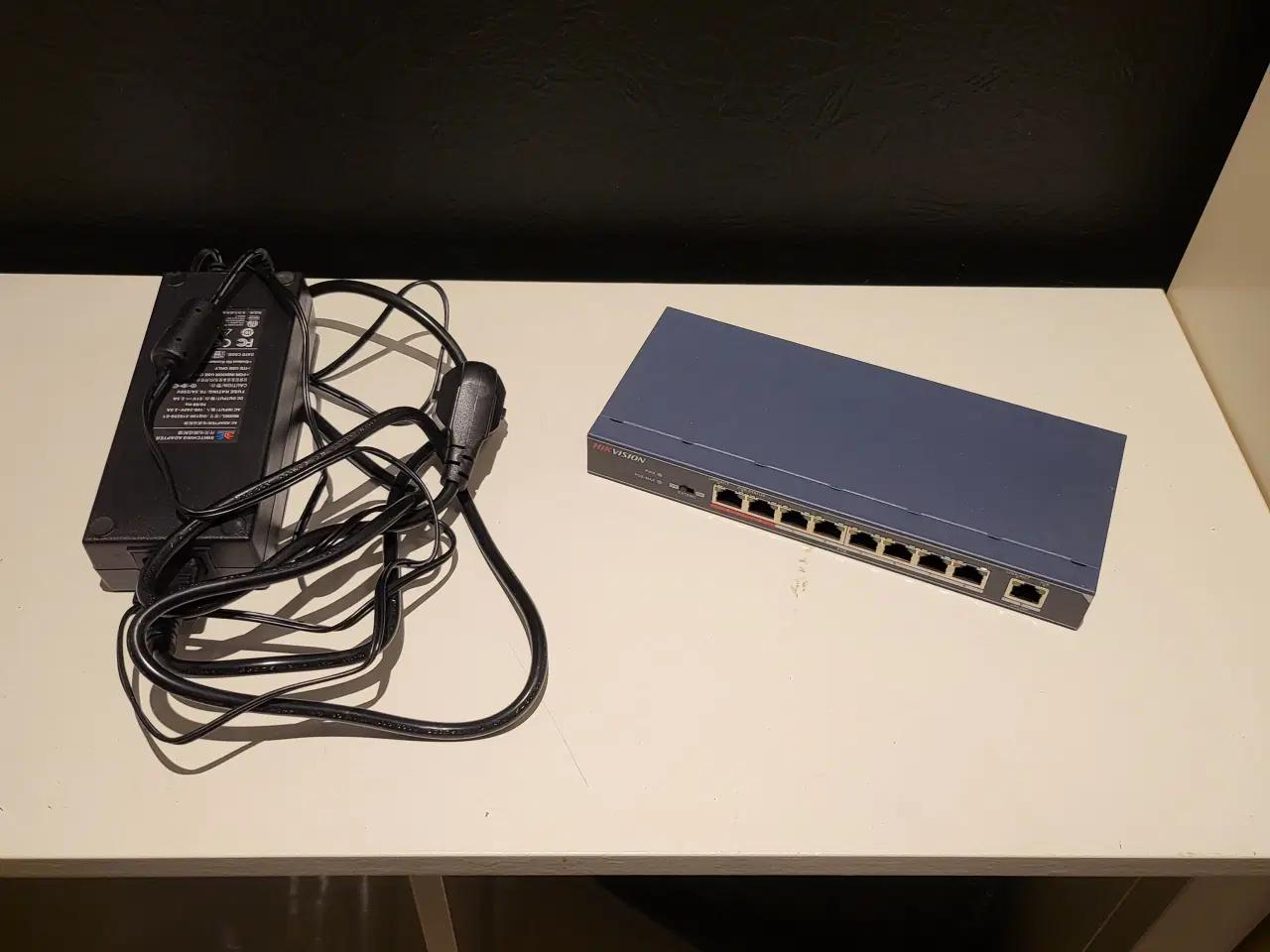 Billede 4 - Hikvision Ethernet Switch 8 ports POE