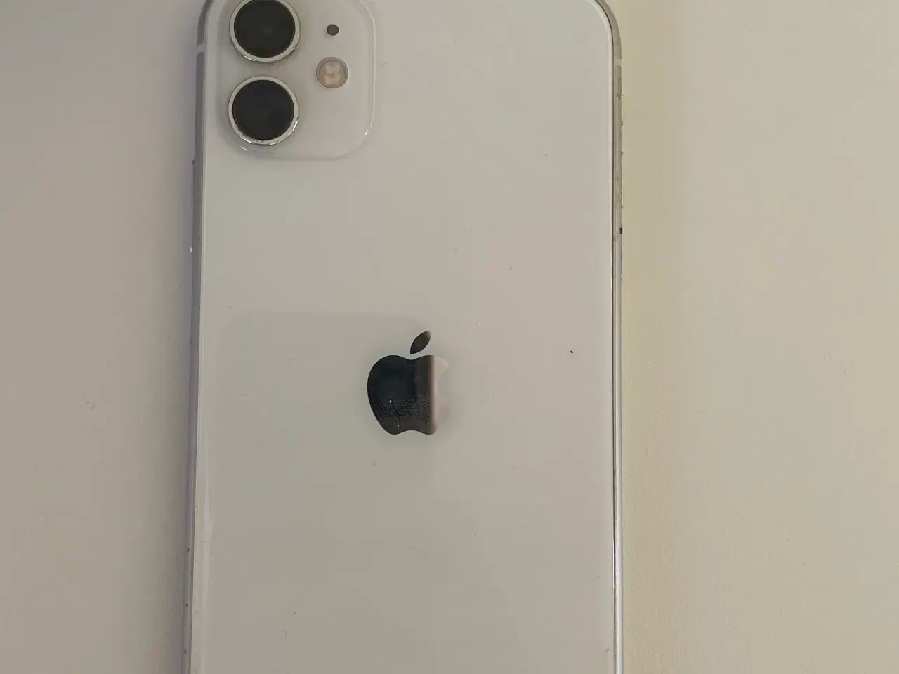 Billede 1 - Defekt IPhone 11