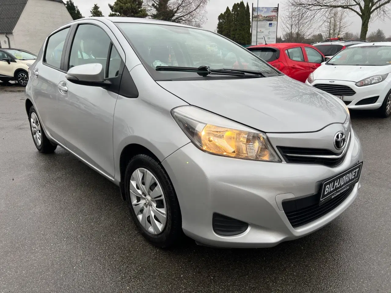 Billede 2 - Toyota Yaris 1,0 VVT-i T2 Touch