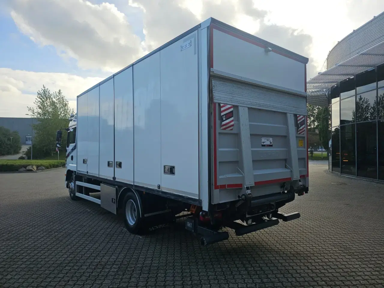 Billede 4 - MAN TGM 15.290, Lukket kasse