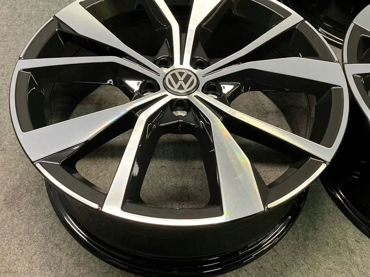 Billede 4 - ALUFÆLGE VW TAIGO 2G7 T-CROSS C11 MISANO 18"