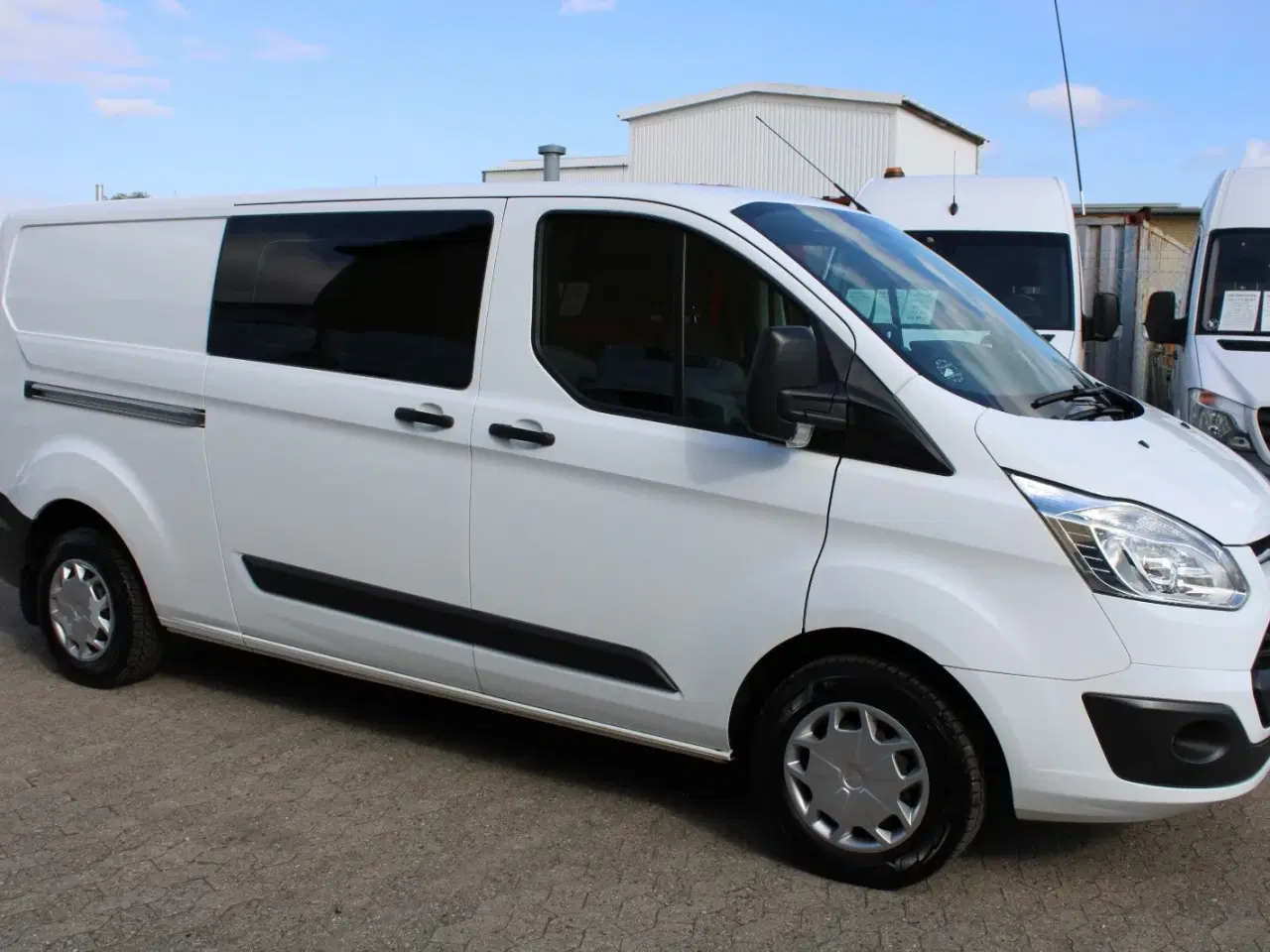 Billede 2 - Ford Transit Custom 290L 2,0 TDCi 170 Trend Mandskabsvogn