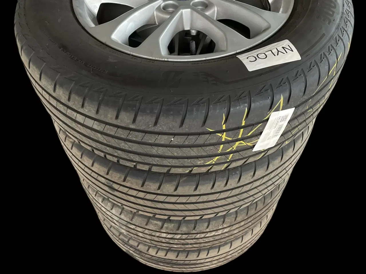 Billede 2 - 17 Ford Kuga Plug-in 225/65r17 Ref.P23 sommer