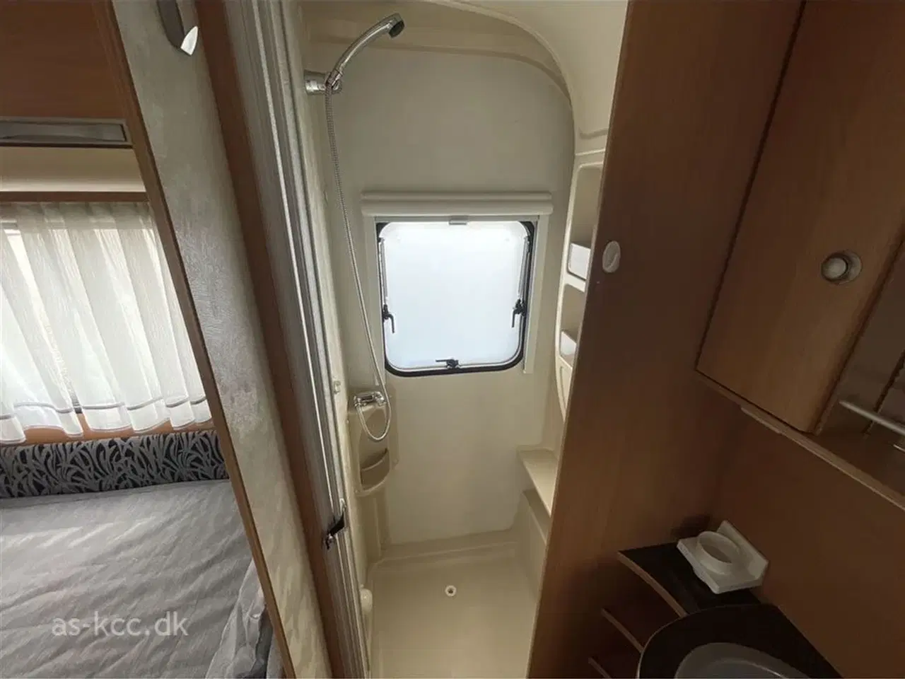 Billede 10 - 2010 - Adria Adora 542 UT   Adria Adora 542 UT enkelte senge