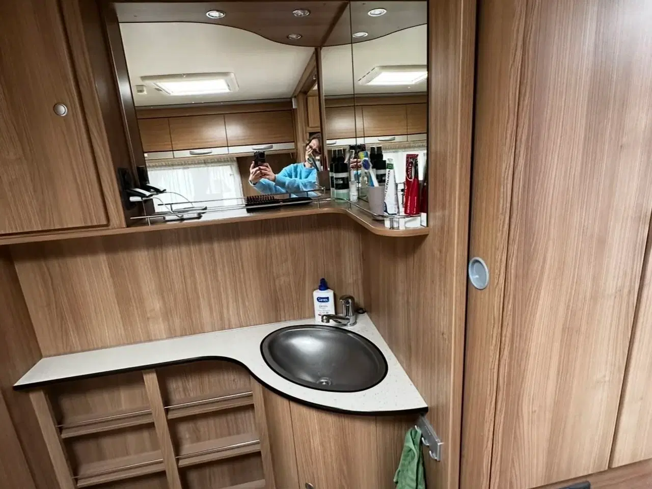 Billede 6 - Flot Dethleffs Beduin Emotion campingvogn sælges.