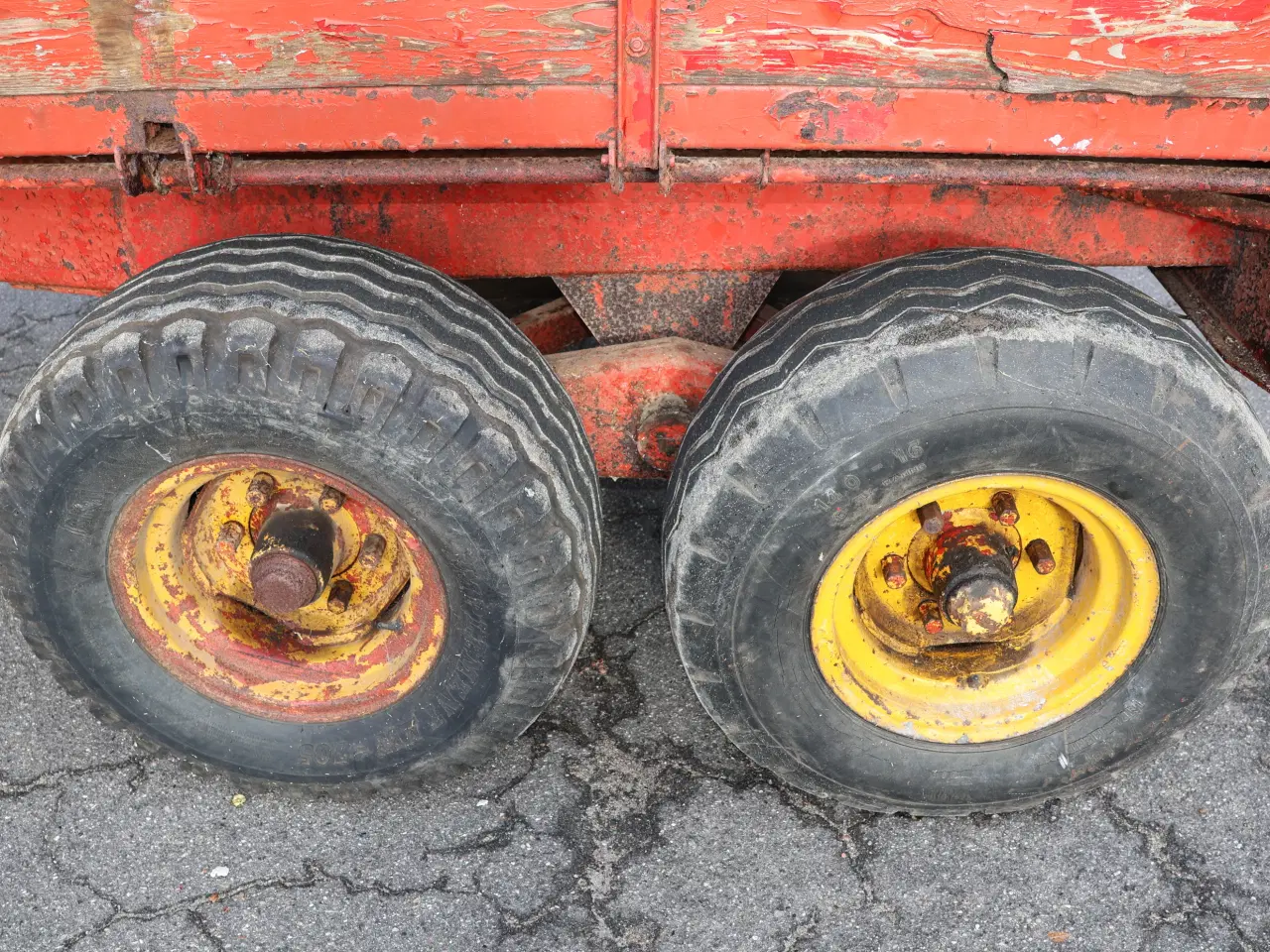 Billede 14 - Landbrugsvogn m/3 vejstip og boogie