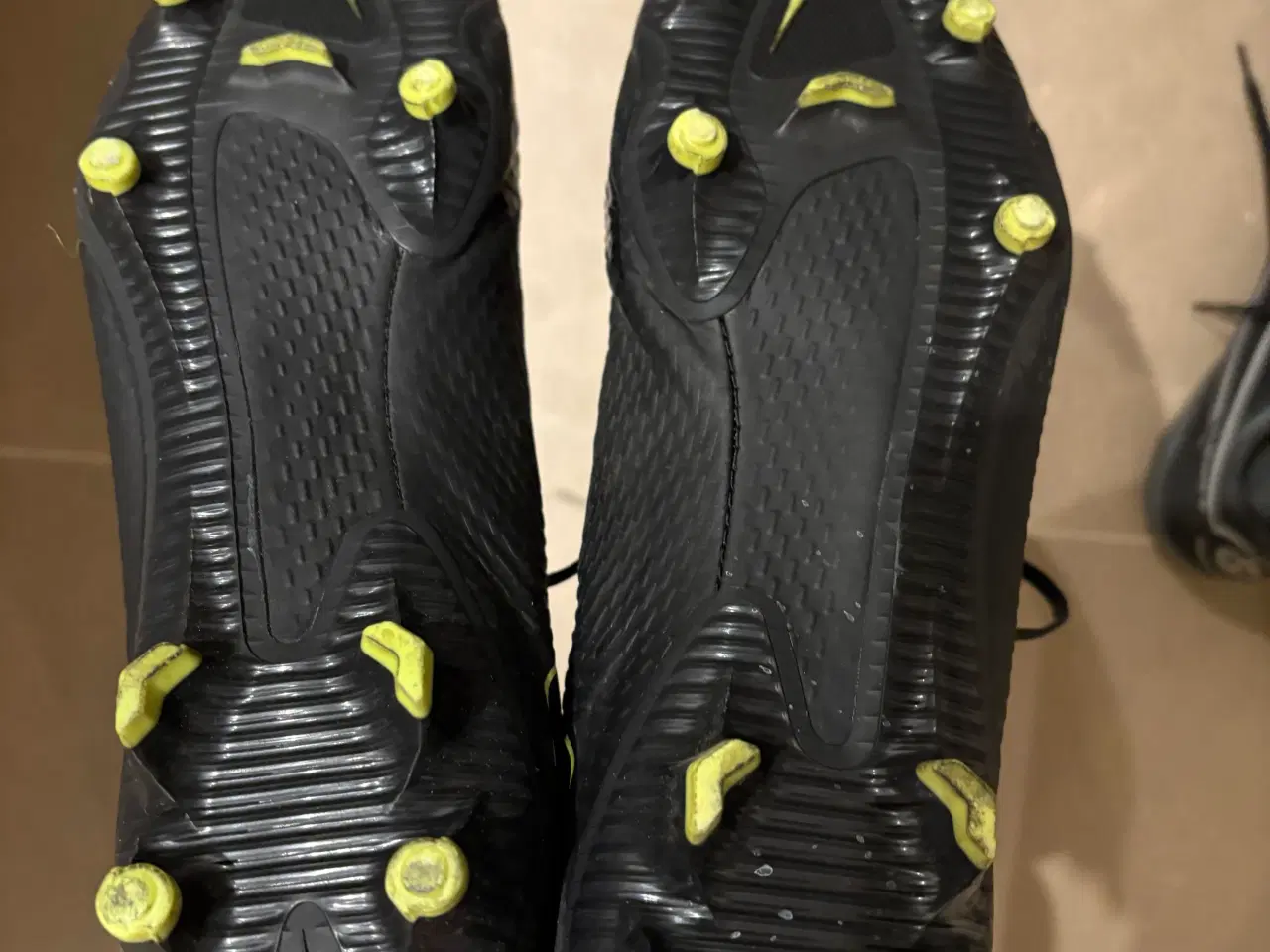 Billede 2 - 2xNike fodboldstøvler str 45 & 45.5