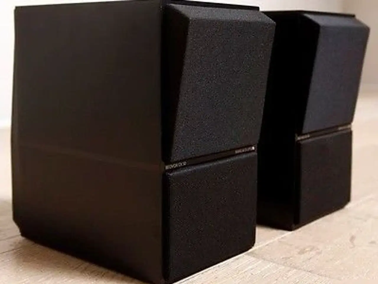 Billede 1 - Beovox C40 højtalere med nye fronter