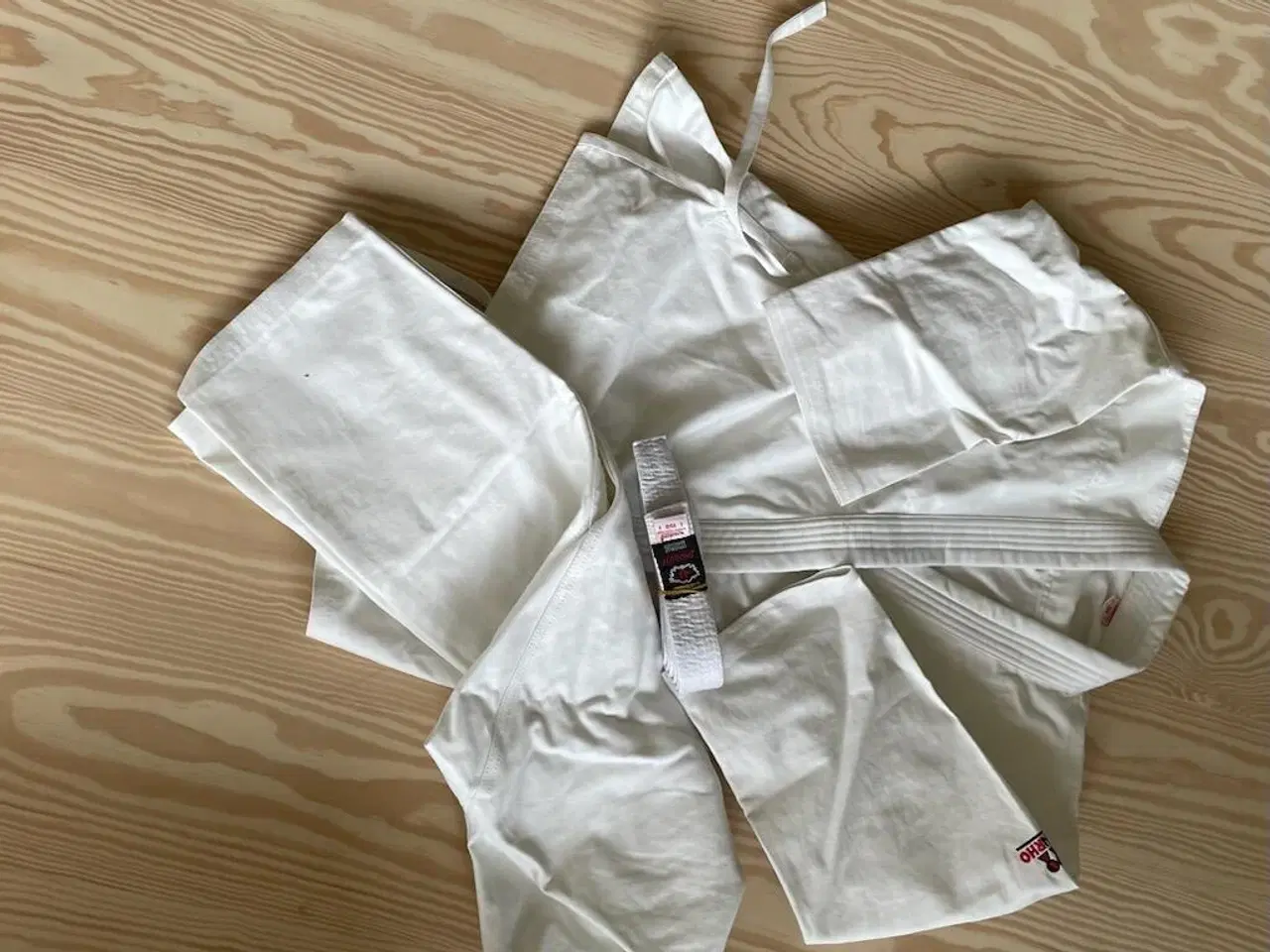 Billede 3 - Som ny - Jiu jitsu dragt str. 150 DanRho