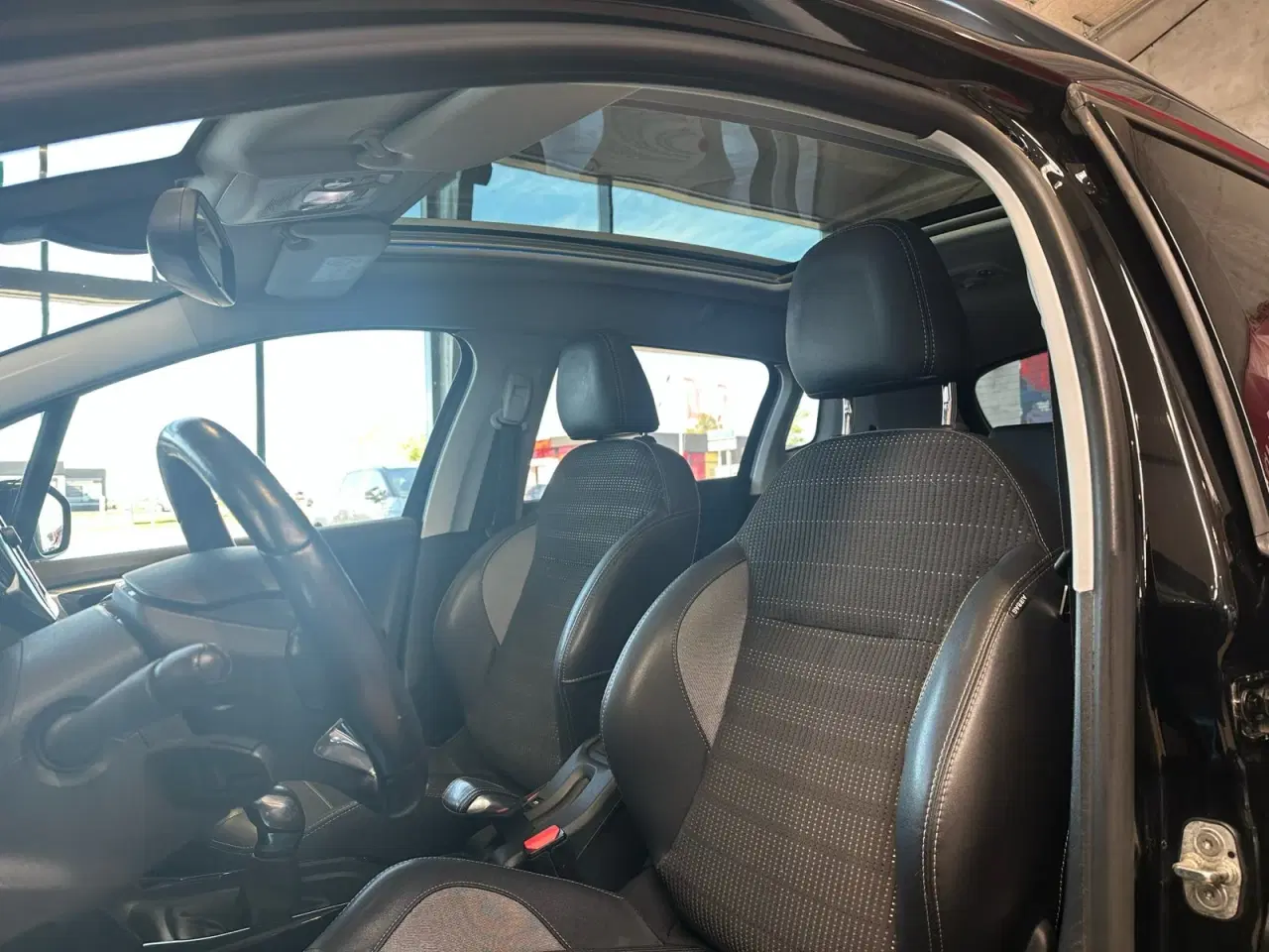 Billede 7 - Peugeot 2008 1,6 BlueHDi 100 Selection Sky