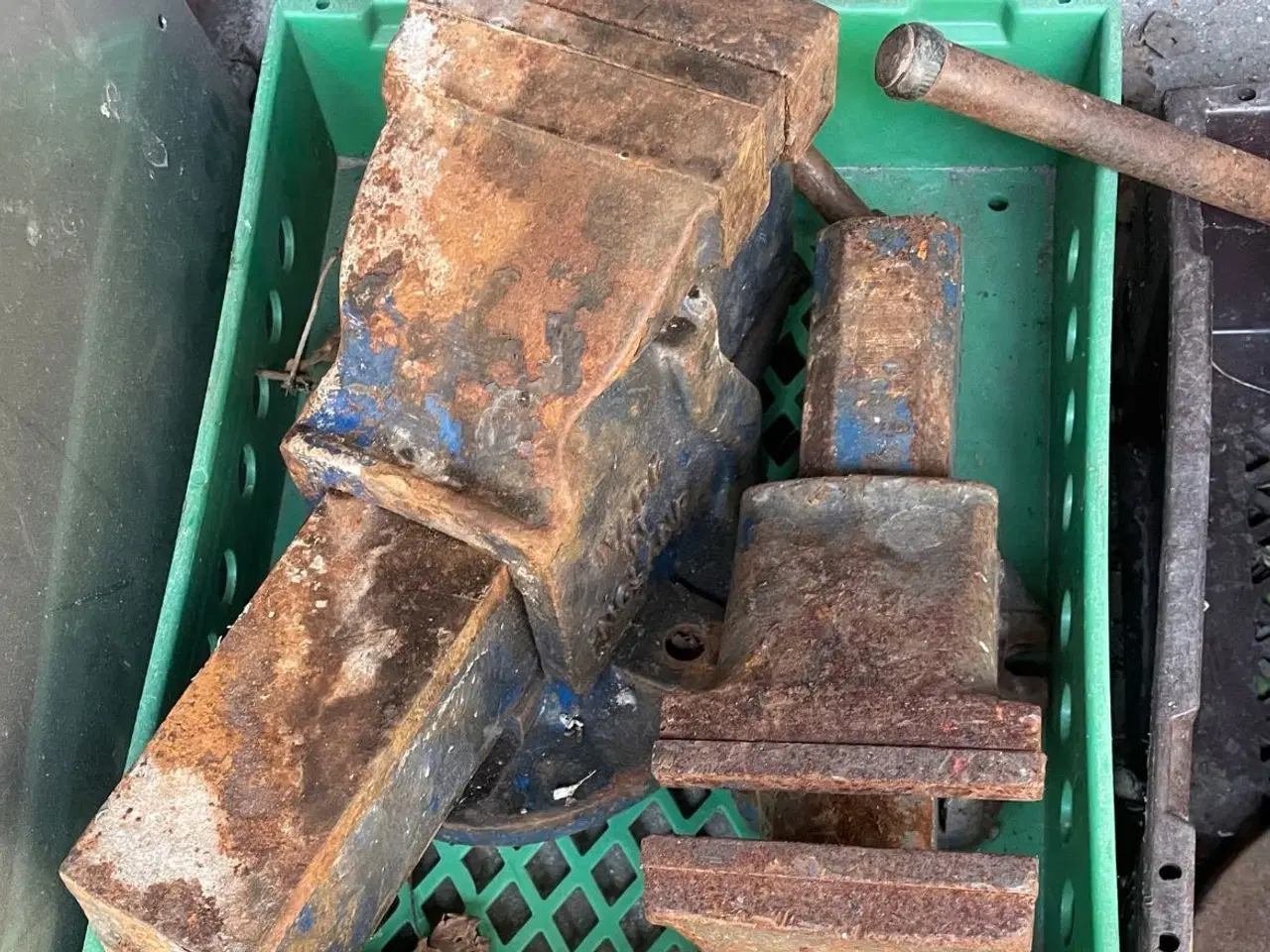 Billede 2 - 4 skruestik til metal arbejde 