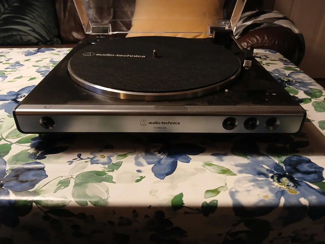 Billede 1 - Audio-technia Pladespiller og lidt Plader