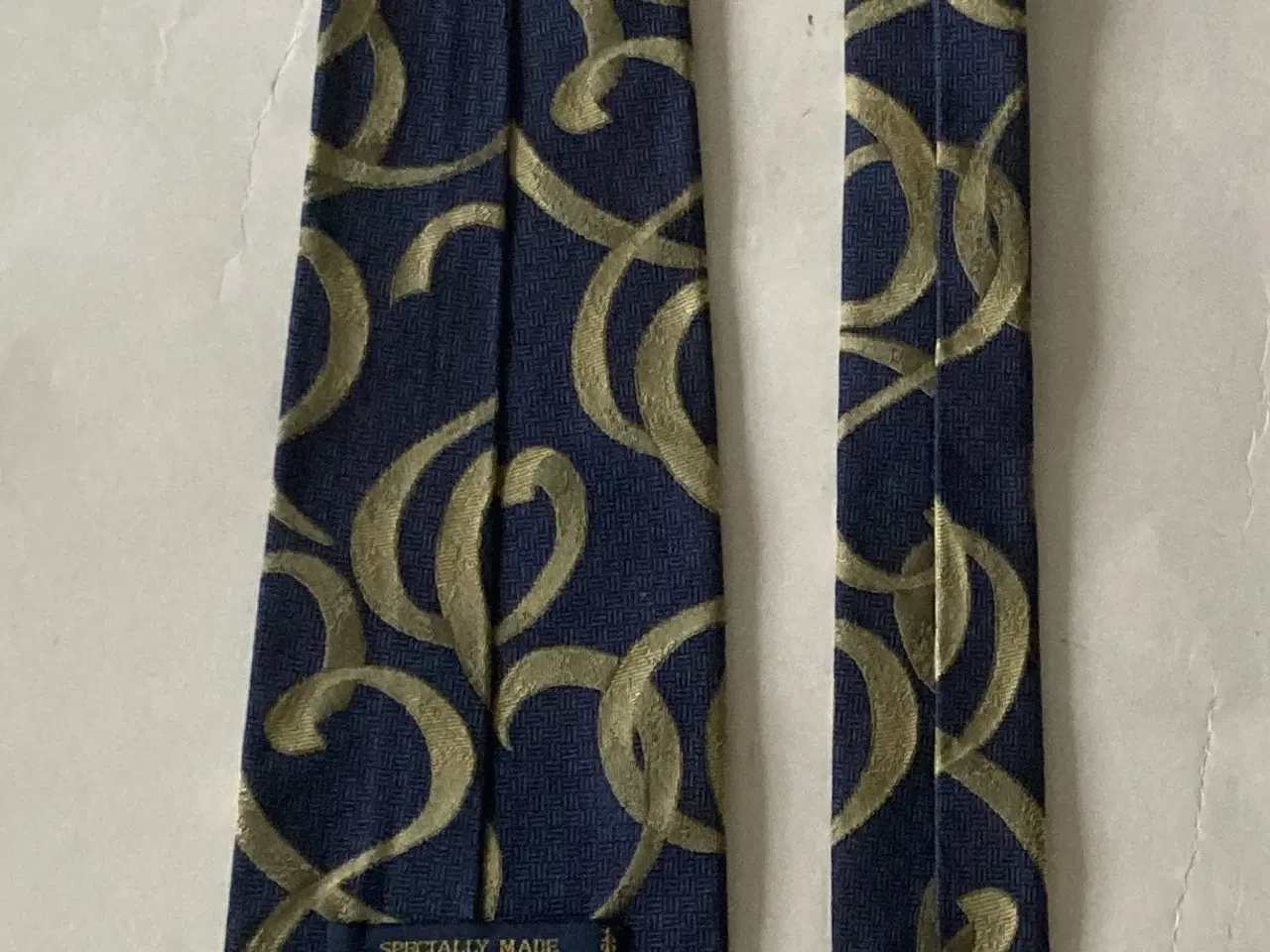 Billede 2 - Slips Flyselskab SAS 50-års Jubilæum 1996