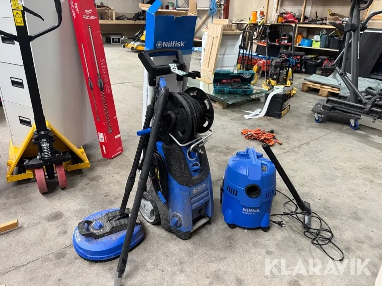 Billede 1 - Højtryksrenser og industristøvsuger Nilfisk Premium 190 - Buddy || 12 med udstyr