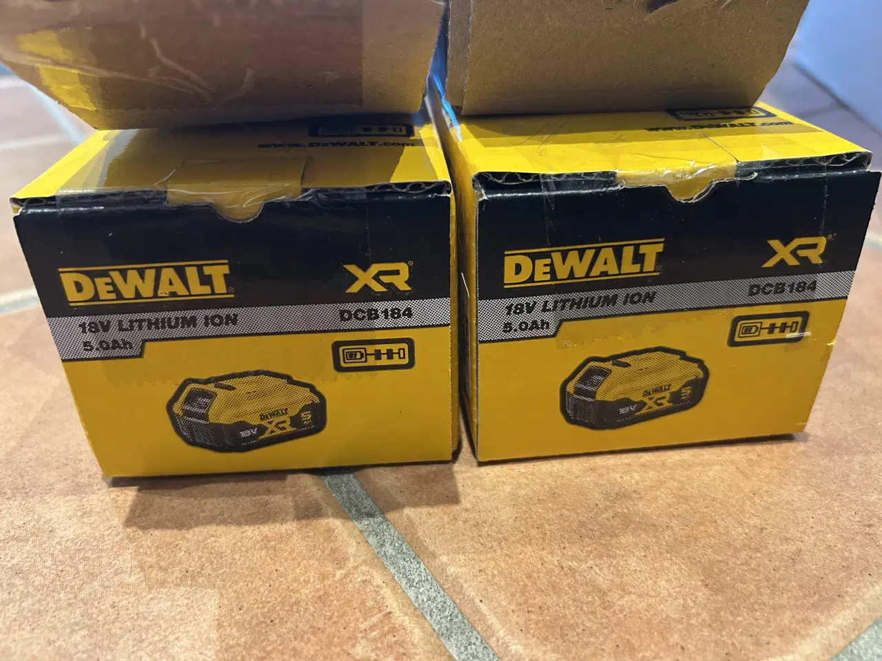 Billede 1 - DeWalt batterier nye