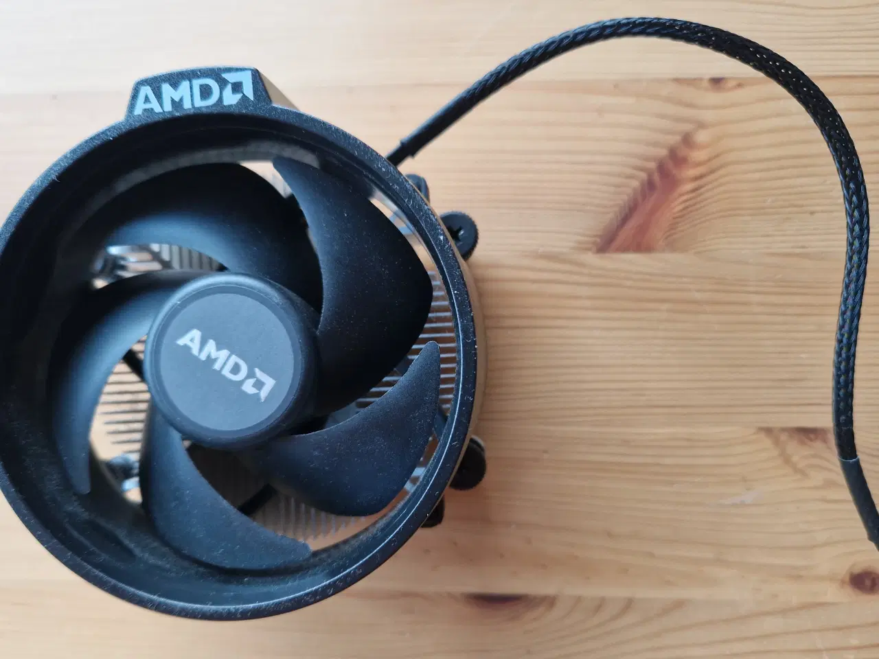 Billede 1 - CPU køler med bundplade