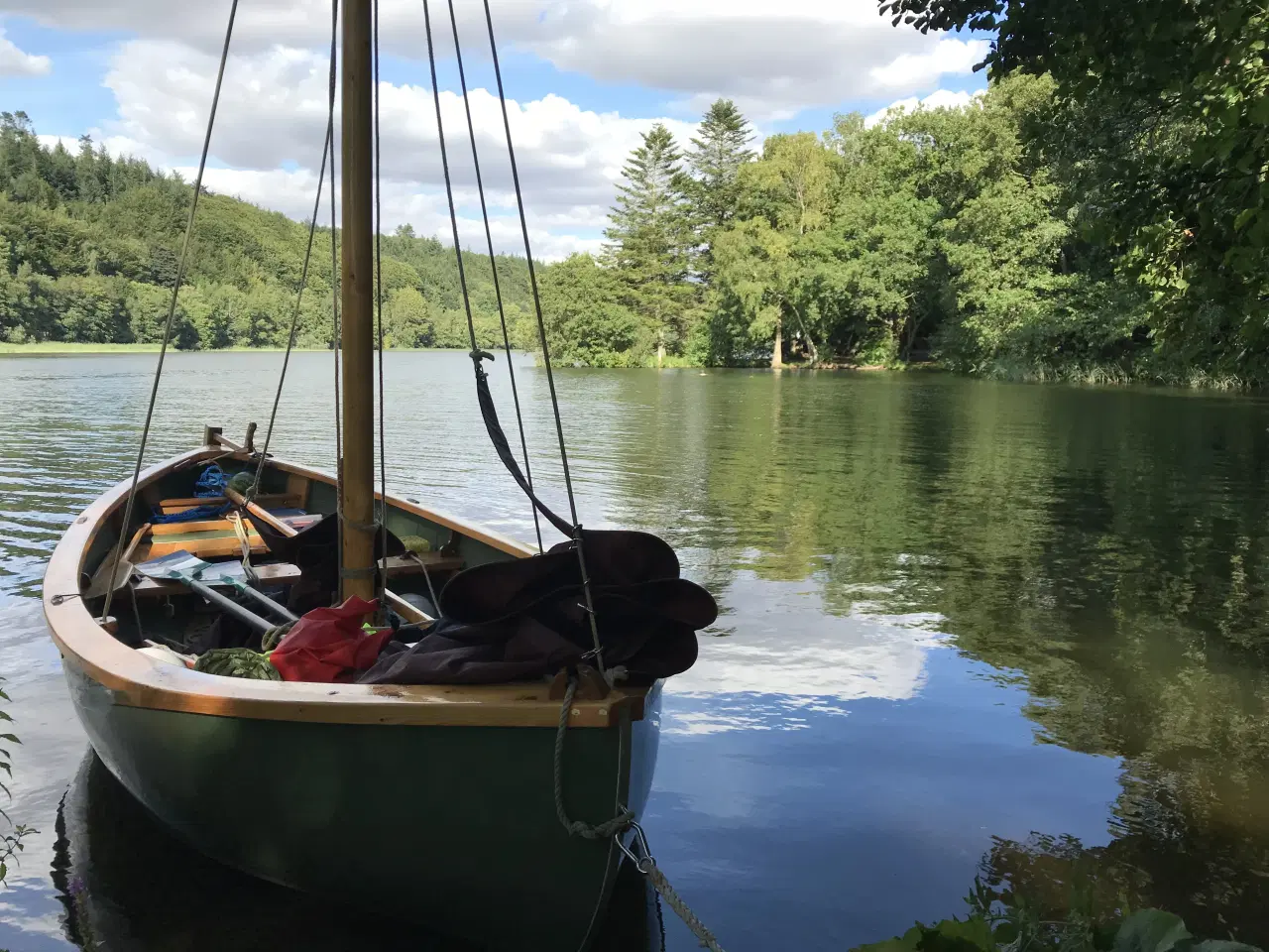 Billede 1 - Meget flot Megin jolle