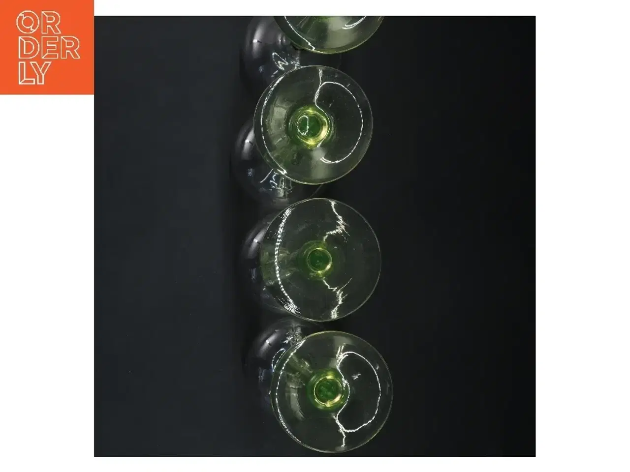 Billede 2 - Sæt med 4 cocktailglas med grøn stilk (str. 20,5 cm)