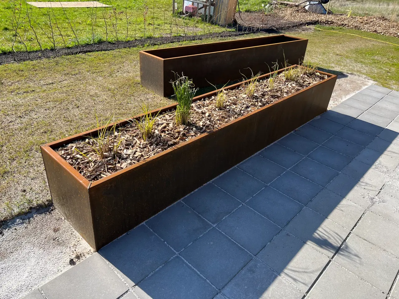 Billede 1 - Plantekasse i Cortin stål