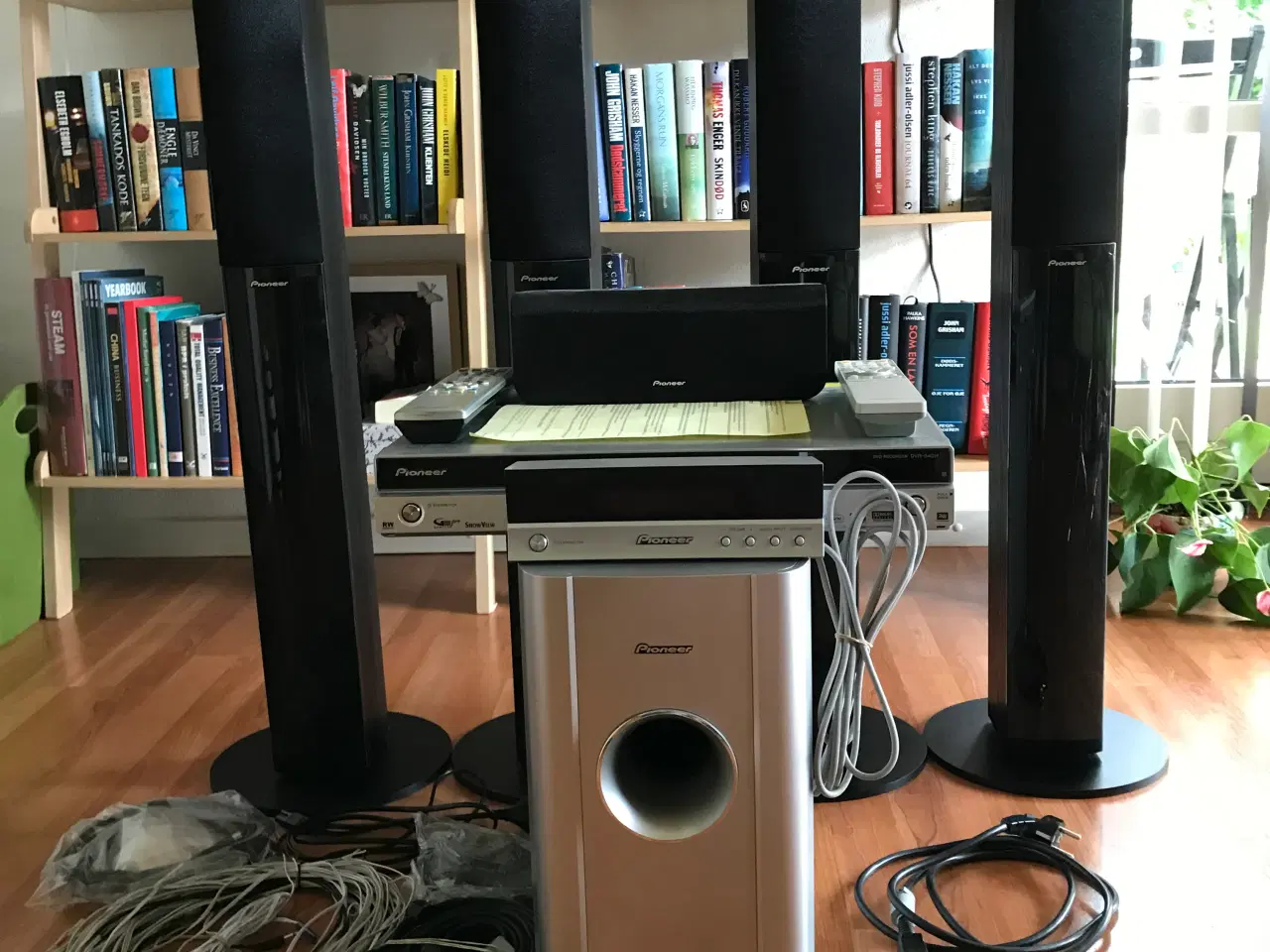 Billede 1 - Pioneer, hjem bio, DVD m.GB, Surround Sound, 42" 