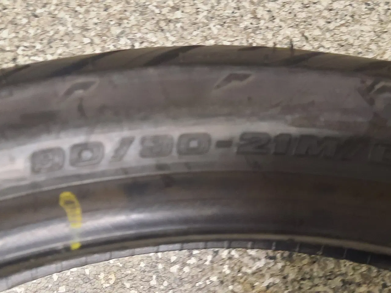 Billede 2 - 90/90-21 Bridgestone A41 F