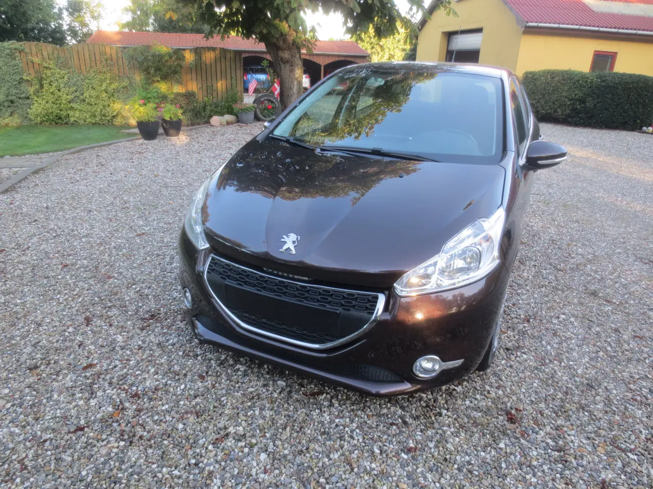 Billede 2 - Peugeot 208 1.4 i 95 Hk. År 2012. 
