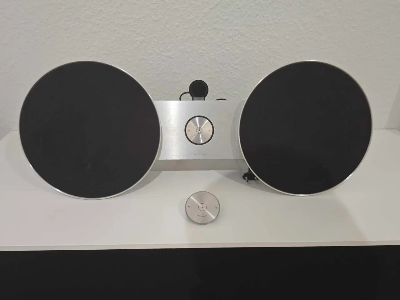 Billede 2 - Bang & Olufsen højtaler med tilhørende fjernbetjen