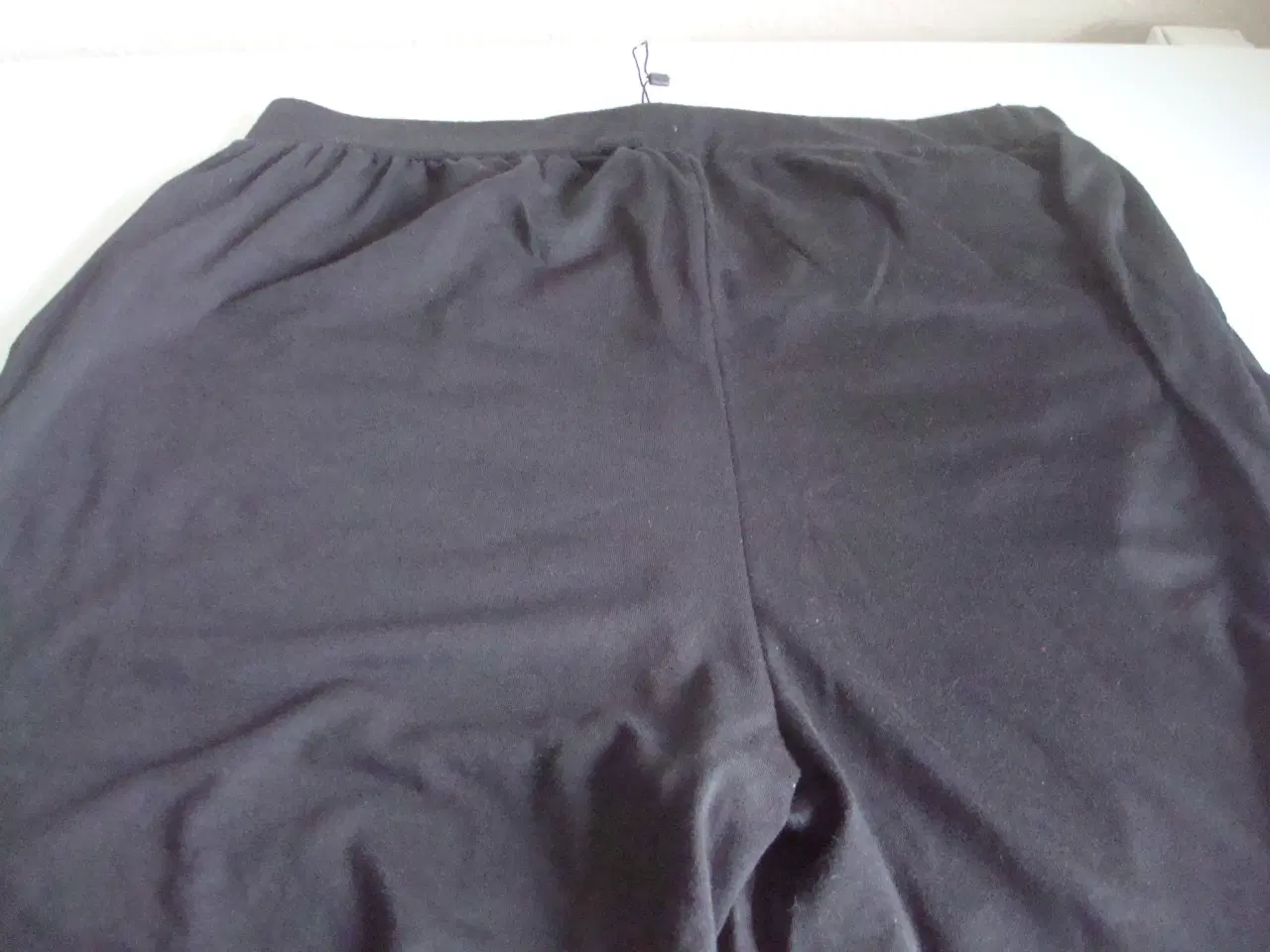 Billede 3 - NYE Bukser korte/shorts str. L