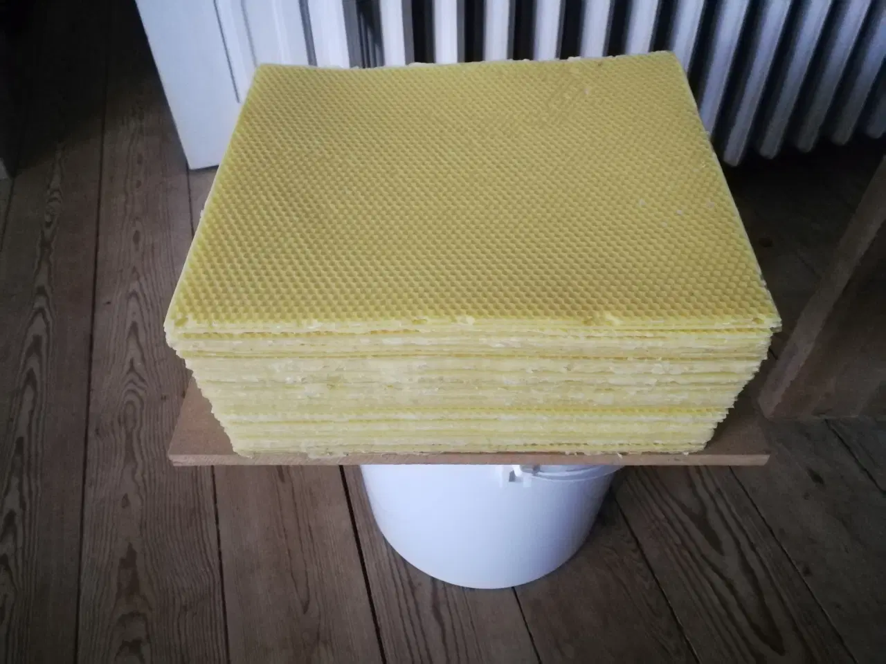 Billede 2 - Bivoks plader 12x10 og norsk mål 