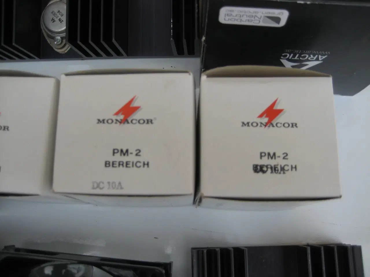 Billede 1 - Diverse stumper til elektronik.