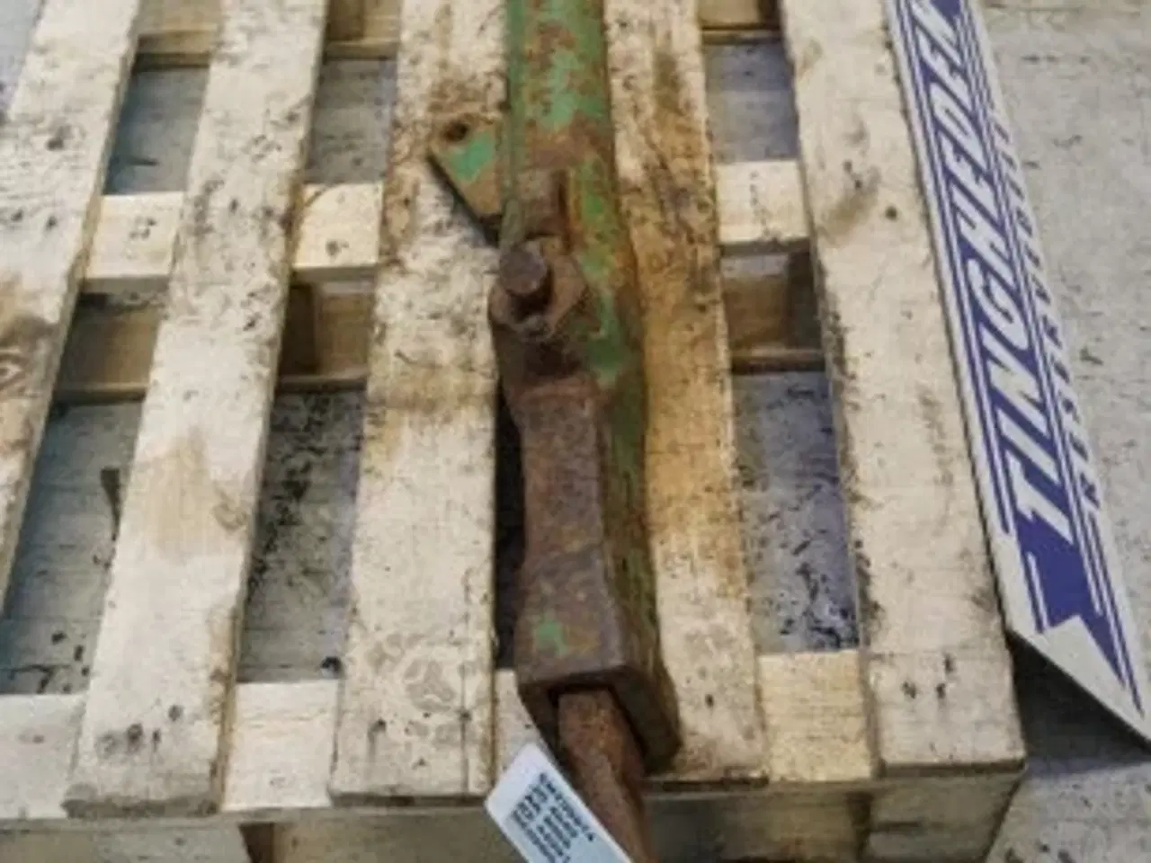 Billede 8 - John Deere 4040 L.H. Liftarm AR80667