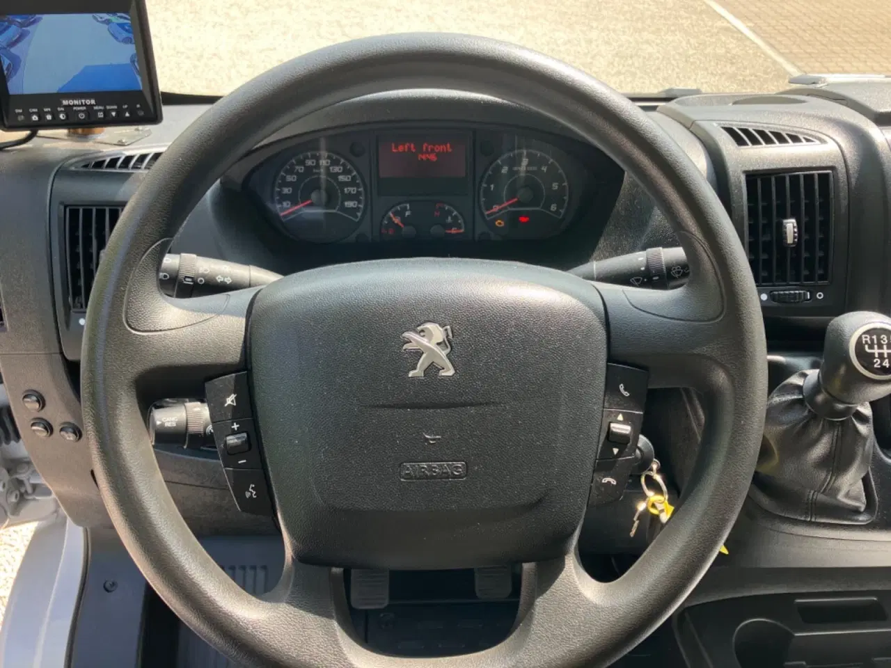 Billede 9 - Peugeot Boxer 335 2,2 BlueHDi 140 L3 Plus Alukasse
