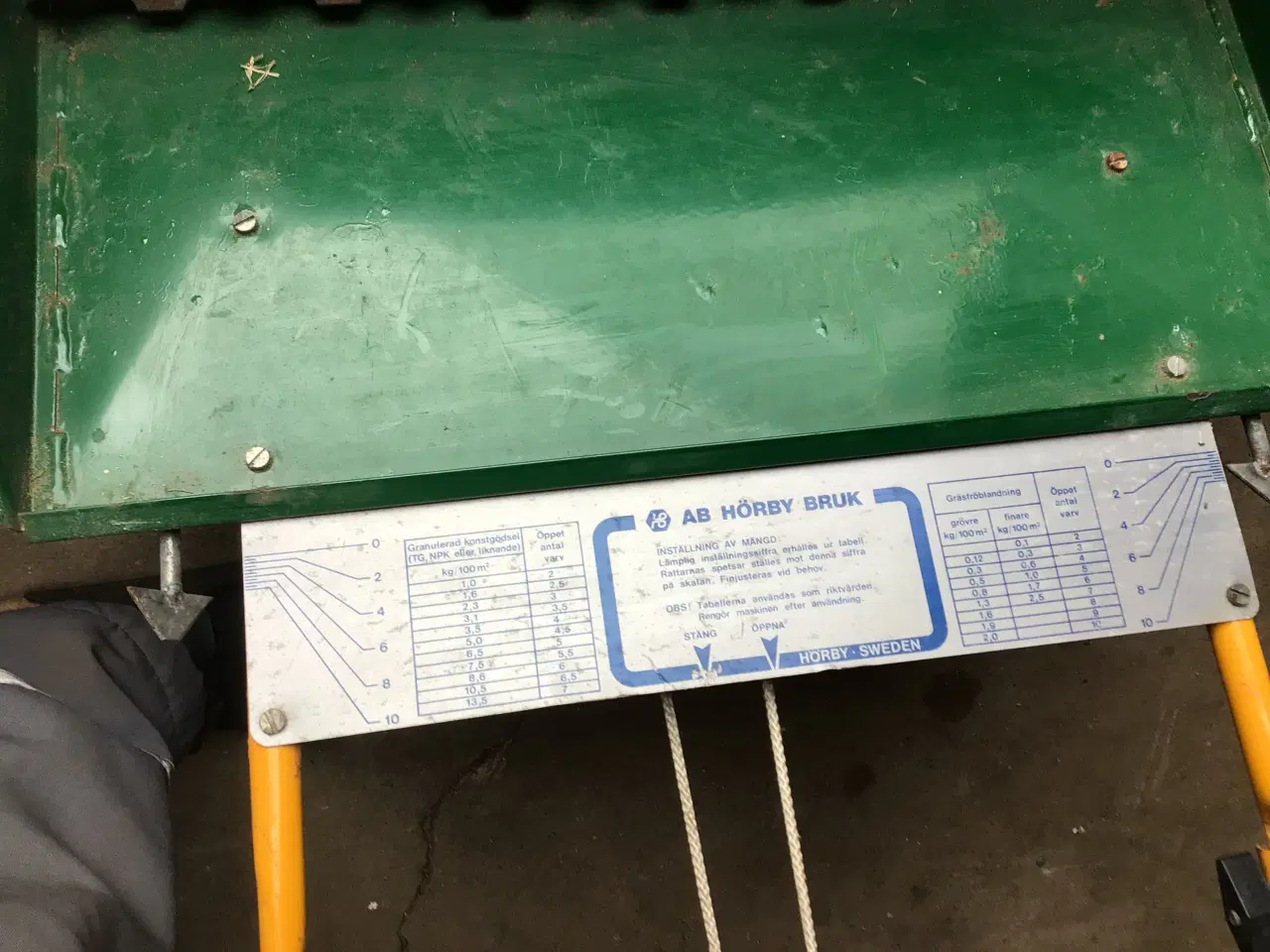 Billede 3 - Såmaskine til gødning og græs