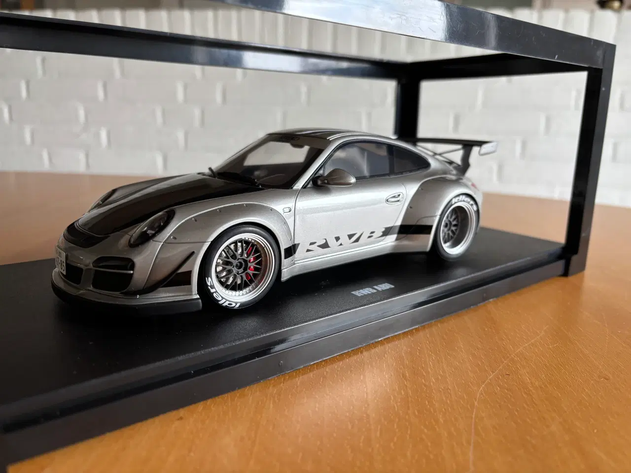 Billede 5 - Porsche 911 RWB 1:18