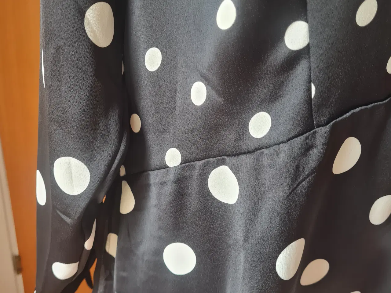 Billede 2 - Bluse lille str 46 H&M 